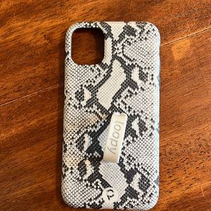 Snakeskin Loopy for iPhone 11